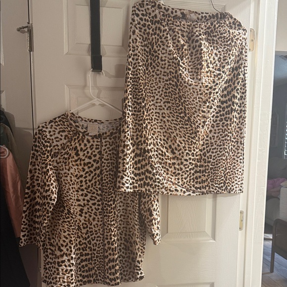 Zadie B'S Dresses & Skirts - Leopard Print Pencil Skirt in Beige & Black
